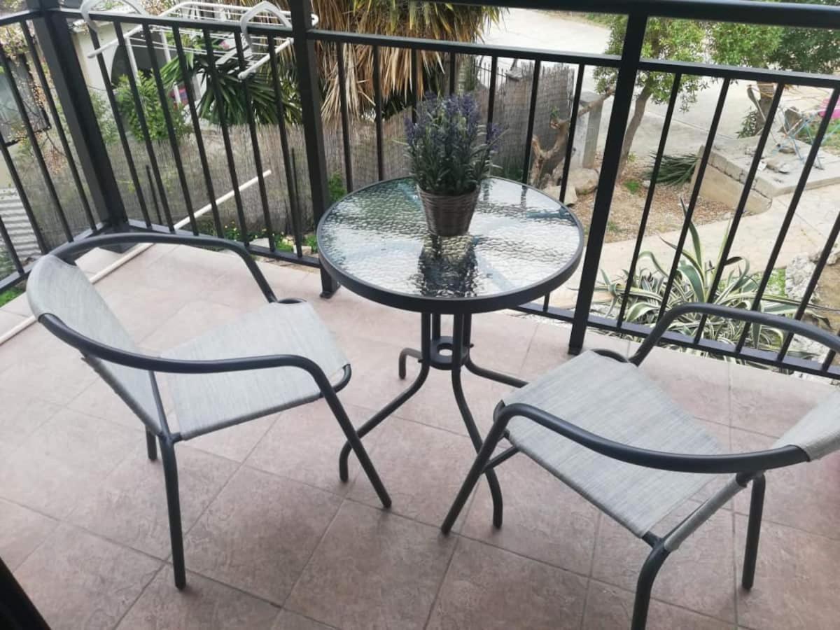 Cozy 1 Bedroom Apartment Close To The Beach Paphos Ngoại thất bức ảnh