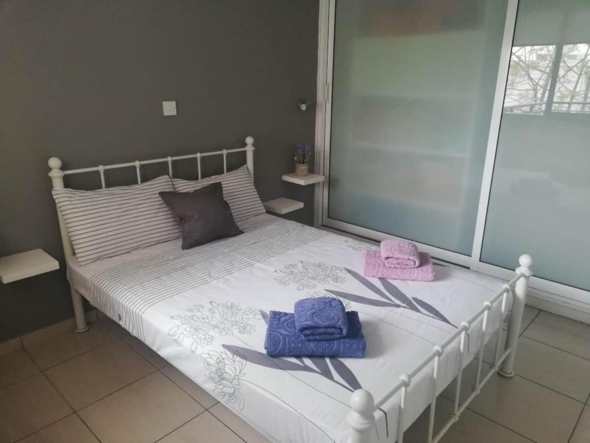Cozy 1 Bedroom Apartment Close To The Beach Paphos Ngoại thất bức ảnh